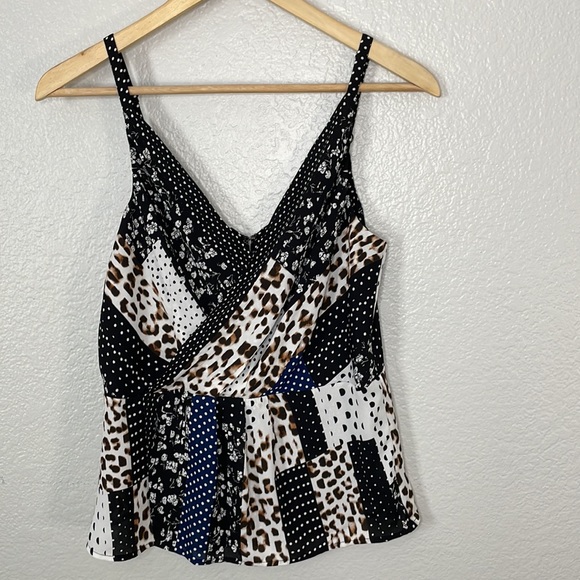 CABI Crossover Cami | Navy & Black | Size 2 - Picture 2 of 10